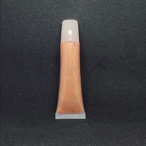 Lip Gloss | Moisturizes/ Long Lasting Shine!